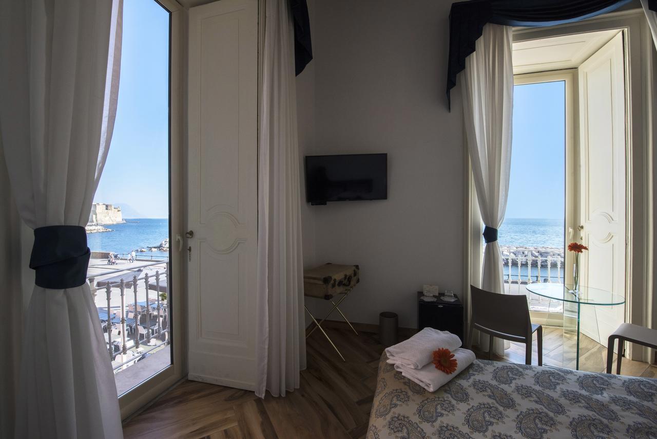 Mareluna Suite De Charme Napoli Eksteriør bilde